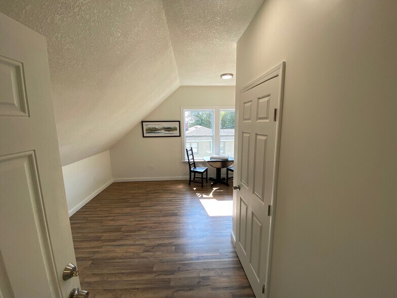 More Photos Of 8705 E 63rd Trafficway, Kansas City Apartments For Sale