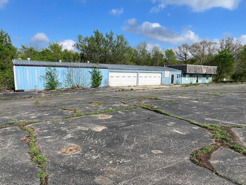 More Photos Of 4620 MO-5, Hartville Industrial For Sale