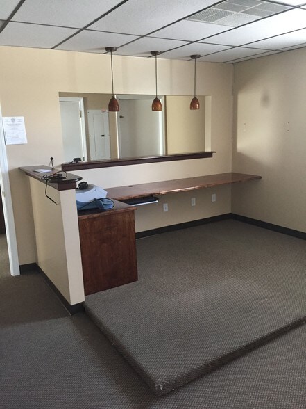 More Photos Of 60 Pine St, Methuen Light Manufacturing For Lease