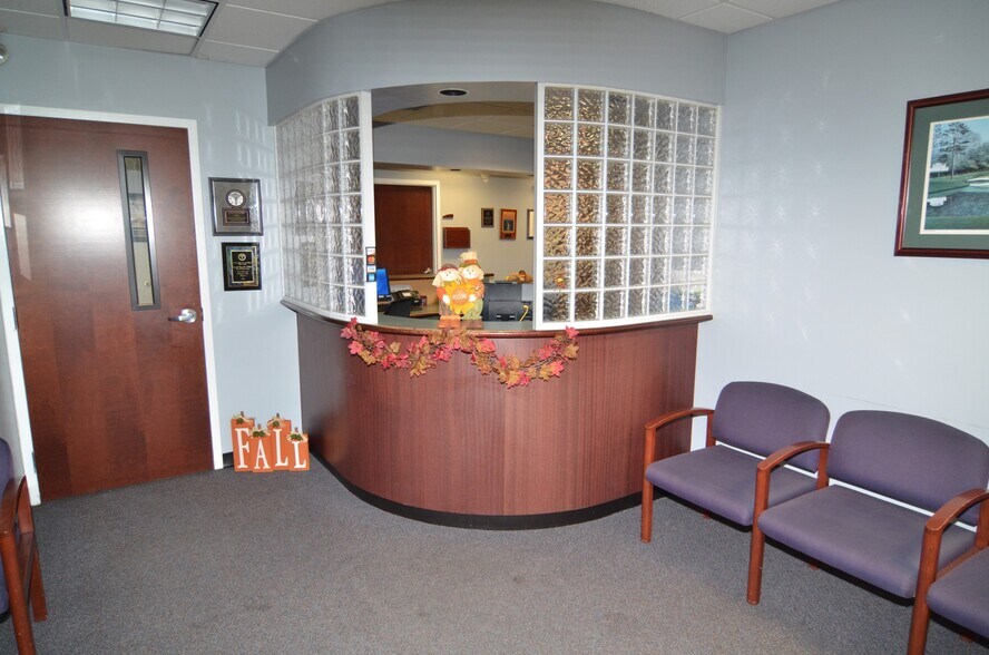 More Photos Of 611-624 Courtyard Dr, Hillsborough Medical For Sale