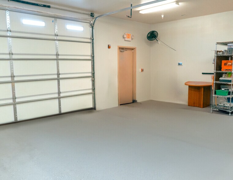 More Photos Of 4311 Sara Rd SE, Albuquerque Research And Development For Lease