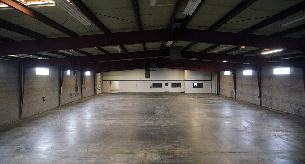 More Photos Of 1314 E North Ave, Fresno Warehouse For Sale