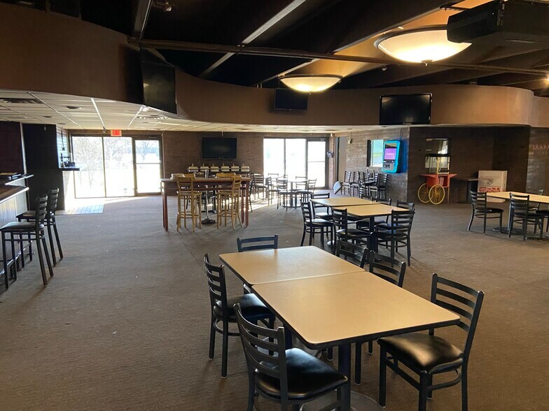 More Photos Of 330 E 135th St, Kansas City Restaurant For Sale