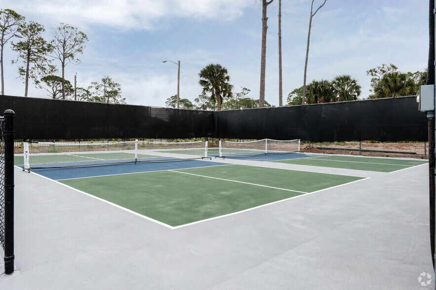 More Photos Of 1756 S Clyde Morris Blvd, Daytona Beach Apartments For Sale