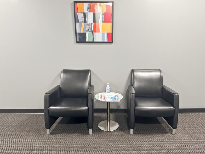 More Photos Of 1100 Poydras St, New Orleans Coworking Space