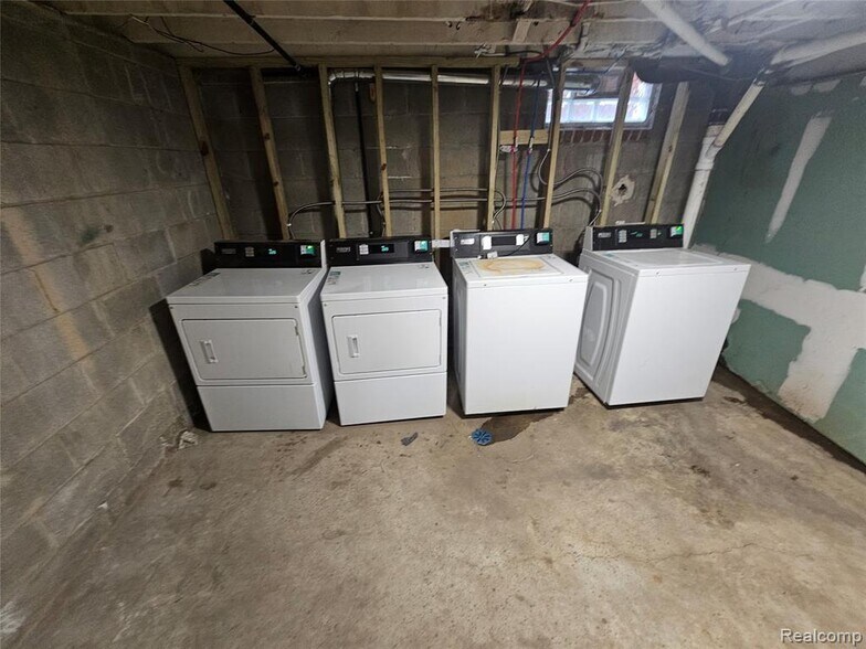 More Photos Of 14801 Joy Rd, Detroit Apartments For Sale