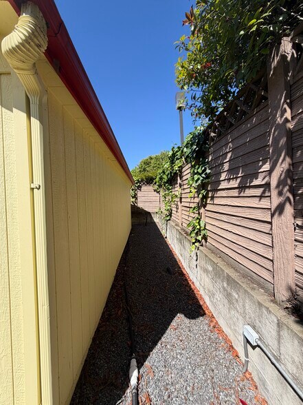 More Photos Of 720 E Washington St, Petaluma Office For Sale