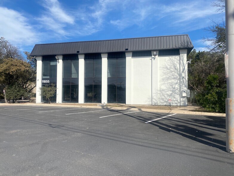 More Photos Of 11855 Research Blvd, Austin General Retail For Sale