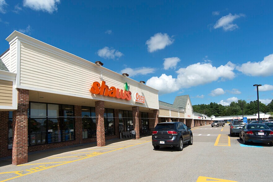 Primary Photo Of 117-127 Great Rd, Stow General Retail For Lease