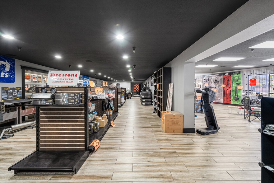 More Photos Of 735 W Orangethorpe Ave, Placentia Warehouse For Sale