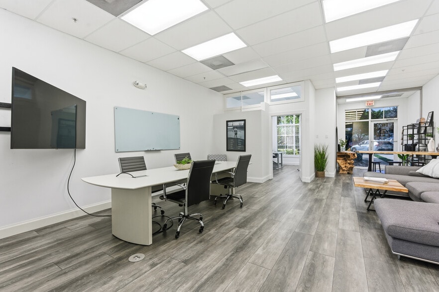 More Photos Of 3307 Northlake Blvd, Palm Beach Gardens Office For Sale