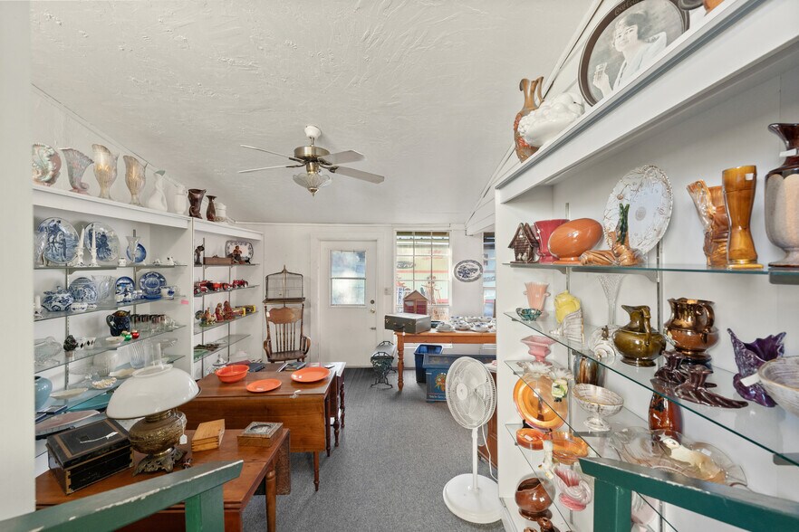 More Photos Of 1078 Ridgewood Ave, Holly Hill Freestanding For Sale