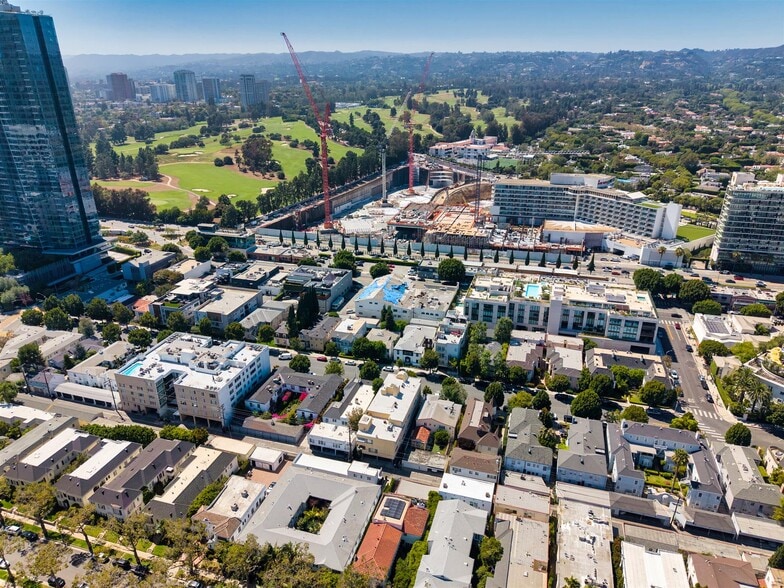 More Photos Of 9930 Durant Dr, Beverly Hills Apartments For Sale