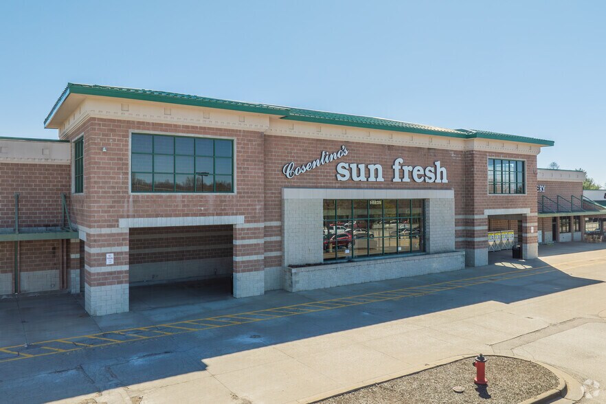 Primary Photo Of , Kansas City General Retail For Sale