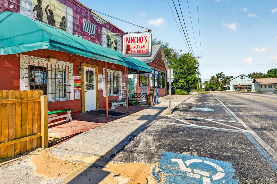 More Photos Of 32750 Pennsylvania Ave, San Antonio General Retail For Sale