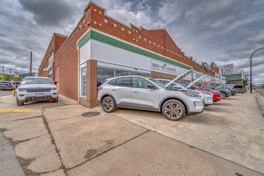 More Photos Of 430 E Main St, Trinidad Industrial For Sale