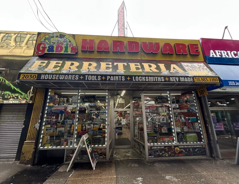 Primary Photo Of 2030 Jerome Ave, Bronx General Retail For Lease