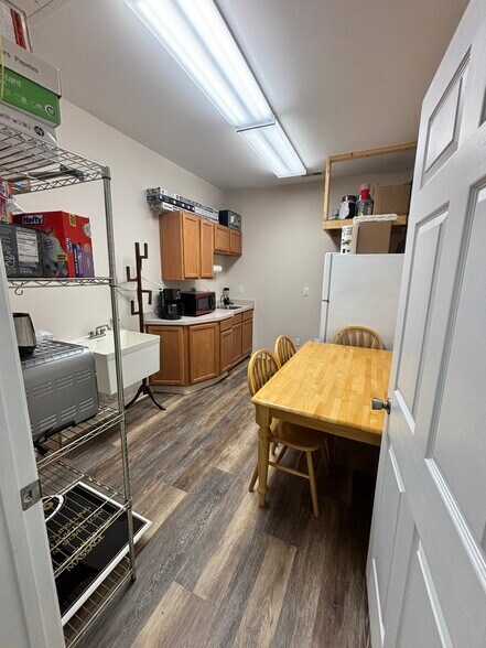 More Photos Of 646-662 Prosperity Way, Chesapeake Flex For Lease