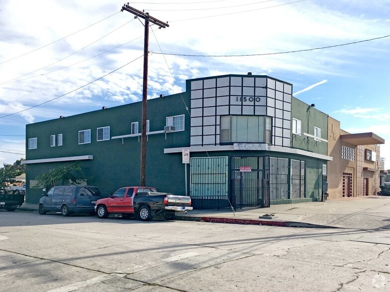 More Photos Of 11500-11512 S Vermont Ave, Los Angeles Medical For Sale