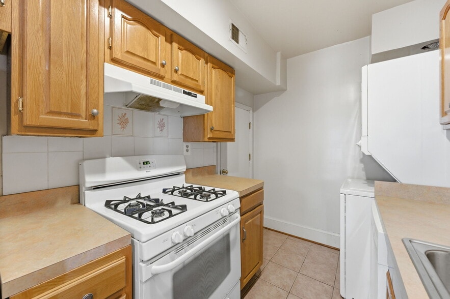More Photos Of 2263 12th St NW, Washington Storefront Retail Residential For Sale