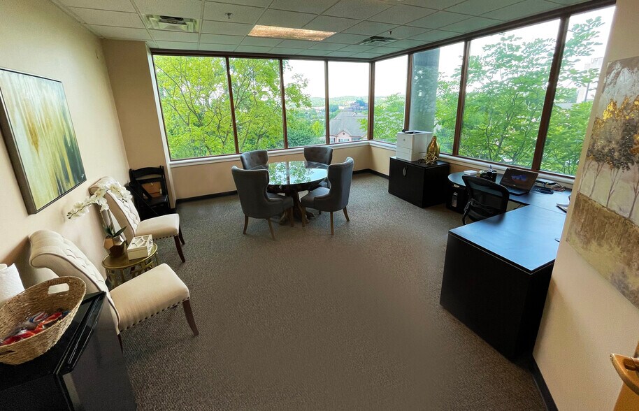 More Photos Of 810 Dominican Dr, Nashville Office For Lease
