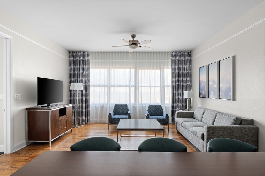 More Photos Of 100 S North Carolina Ave, Atlantic City Hotel For Sale