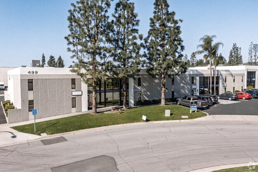 Primary Photo Of 499 Nibus, Brea Warehouse For Lease