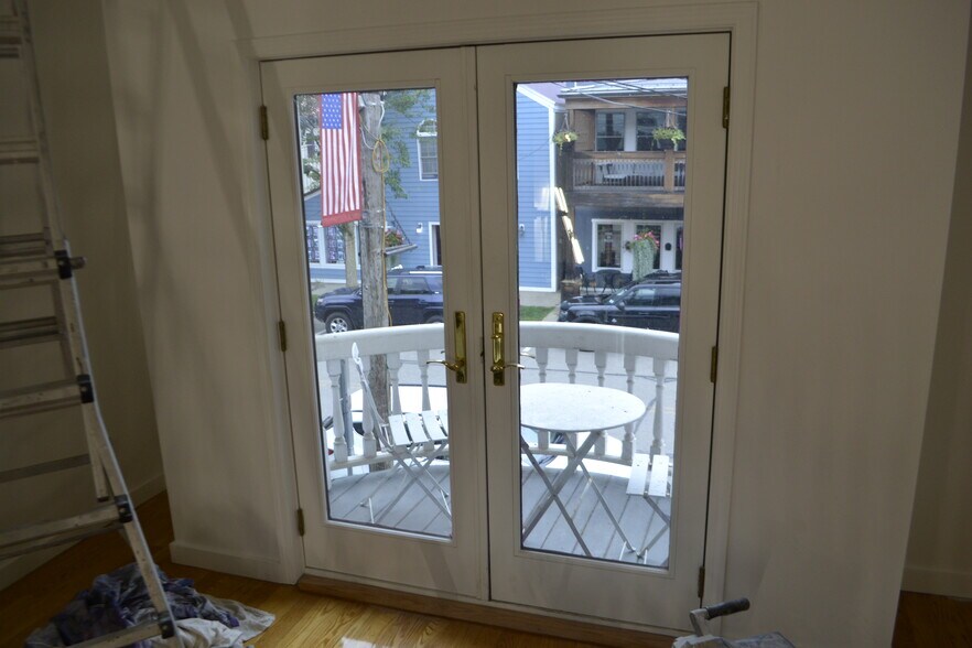 More Photos Of 9 Monroe St, Ellicottville Storefront Retail Residential For Lease