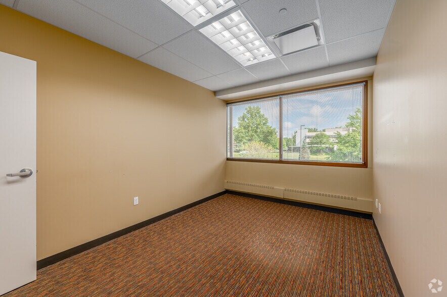 Photo of 2nd Floor Ste Parkland 2