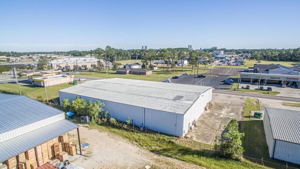 More Photos Of 4030 Suzanne Dr, Diberville Showroom For Sale