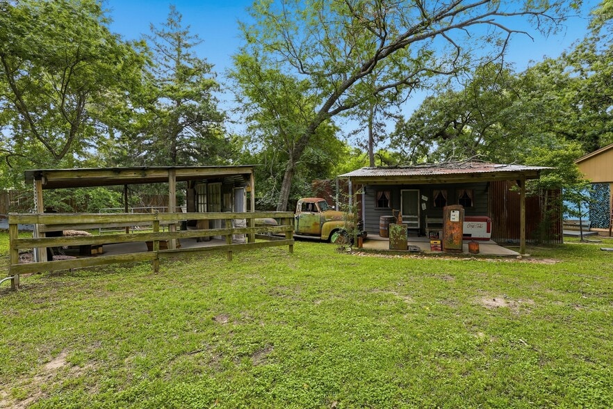 More Photos Of 8450 Prine Ln, Magnolia Light Distribution For Sale