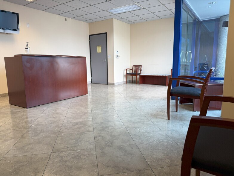 More Photos Of 17892- B Gothard St, Huntington Beach Manufacturing For Lease