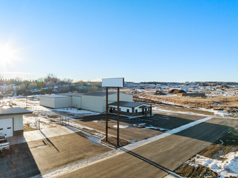 More Photos Of 3050 Highway 52 South, Minot Flex For Lease