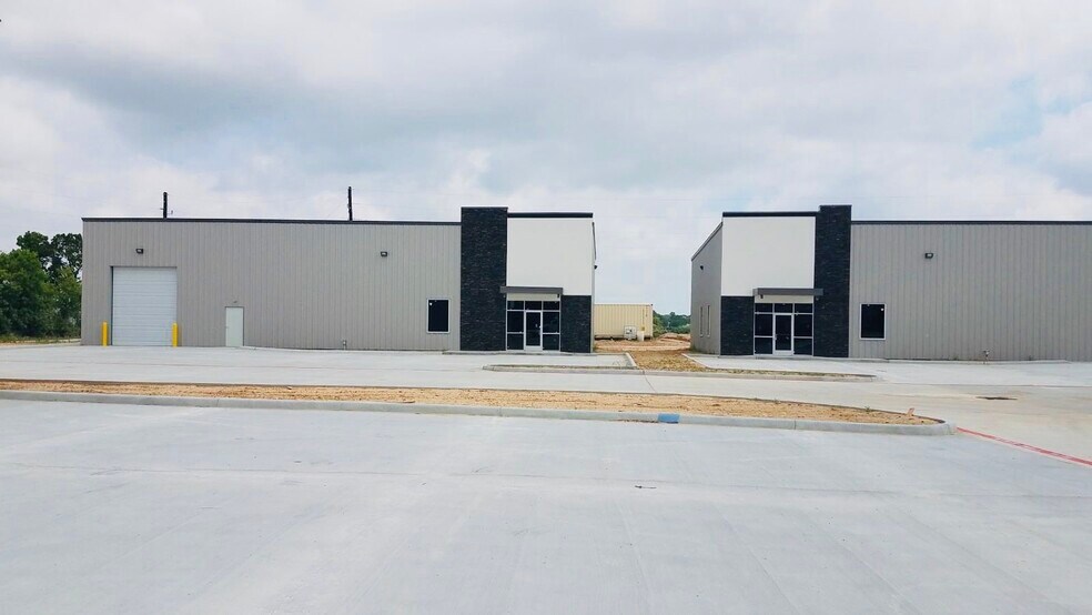 More Photos Of 19980 Franz Rd, Katy Warehouse For Lease