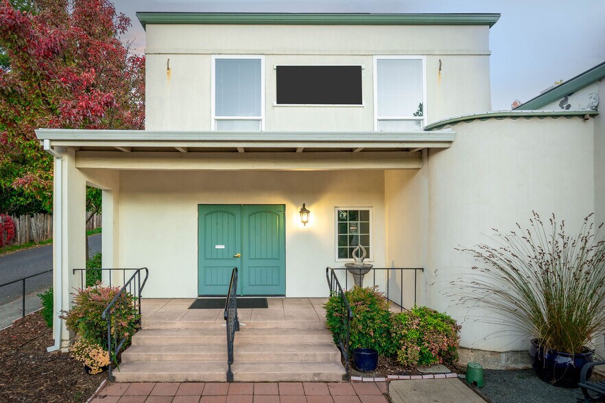 More Photos Of 246 S Church St, Grass Valley Specialty For Lease