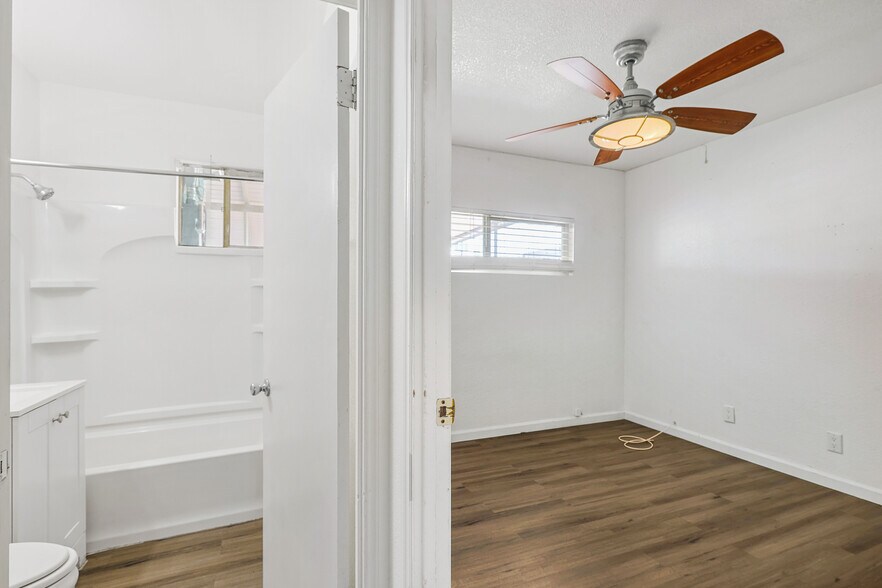 More Photos Of 303 Tin St, Henderson Office Residential For Sale