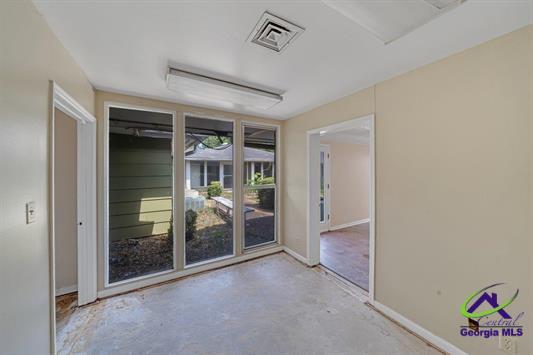 More Photos Of 512 Sumter St, Montezuma Medical For Sale