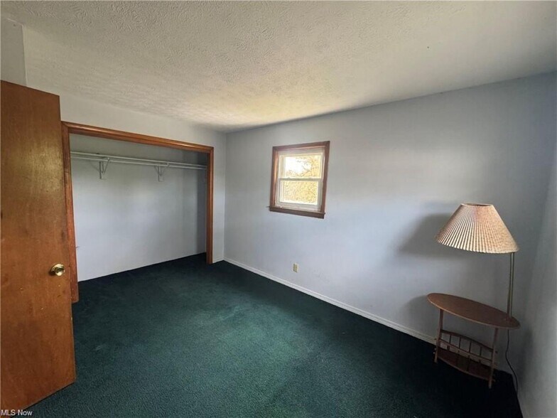 More Photos Of 3043 Niles Rd SE, Warren Multifamily For Sale