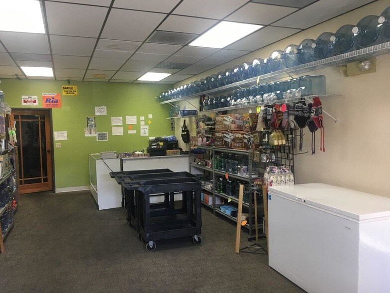 More Photos Of 44844 Elm Ave, Lancaster Freestanding For Sale