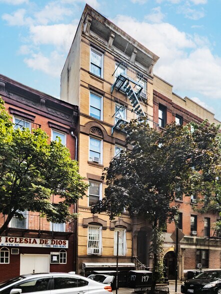 More Photos Of 197 E Seventh St, New York Apartments For Lease