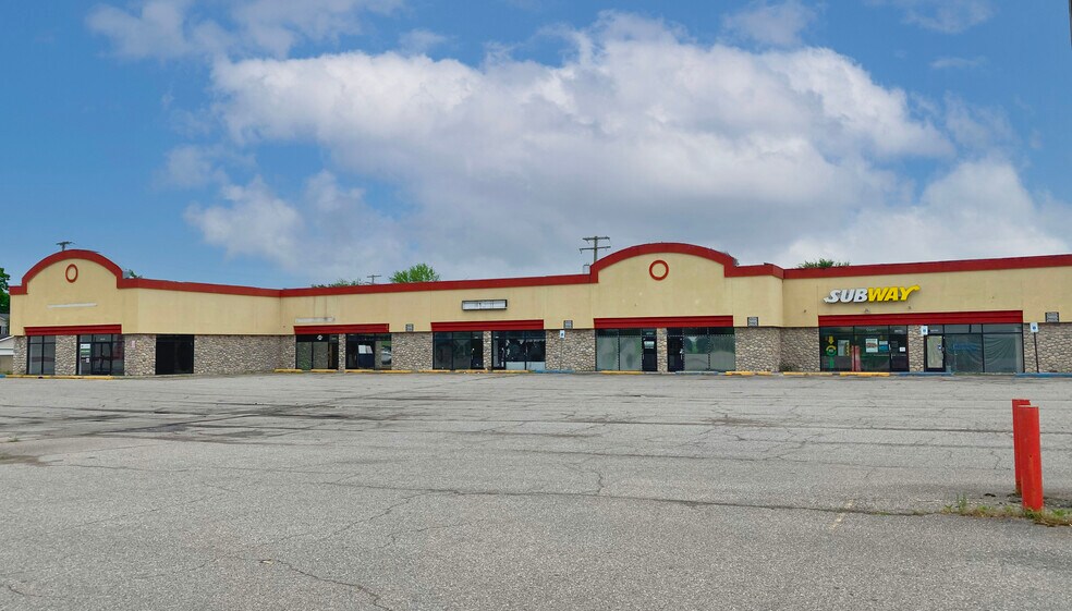 More Photos Of 30739-30797 Eureka Rd, Romulus Freestanding For Sale