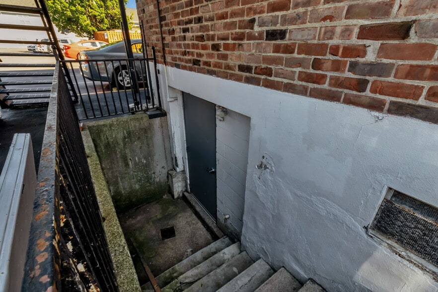 More Photos Of 84 Sweeney St, North Tonawanda Apartments For Lease