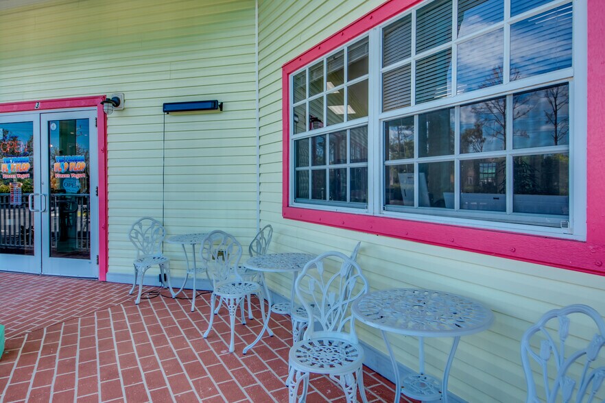 More Photos Of 10191 Stringfellow Rd, Saint James City Office For Sale