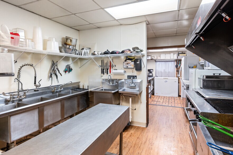 More Photos Of W12010 Rose Eld Rd, Ripon Restaurant For Sale