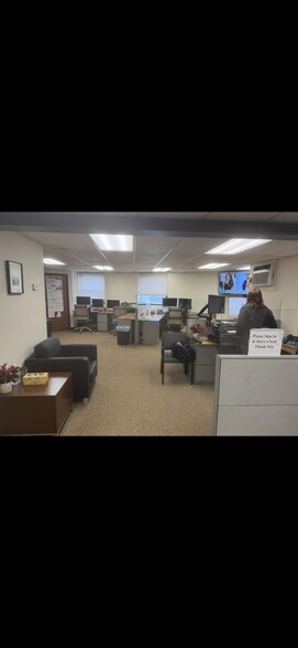 More Photos Of 3632 Kingsbridge Ave, Bronx Storefront For Lease