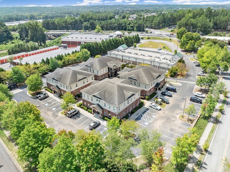 More Photos Of 950 Scales Rd, Suwanee Medical For Lease