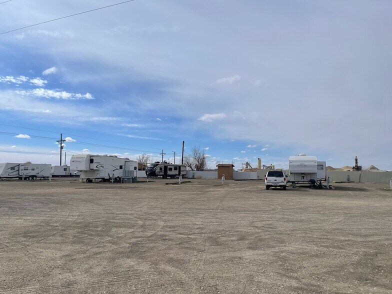 More Photos Of 505 E County Road 7300, Lubbock Trailer Camper Park For Sale