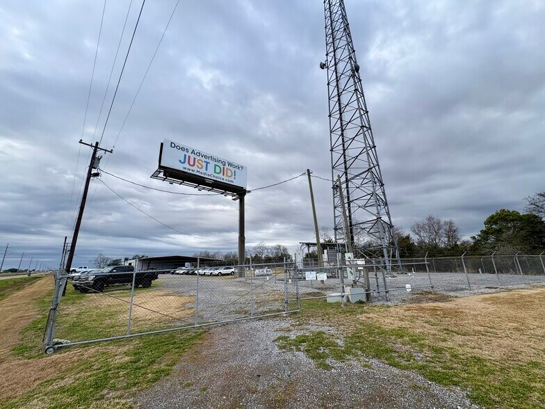 More Photos Of 8509 Egan Hwy, Crowley Warehouse For Sale