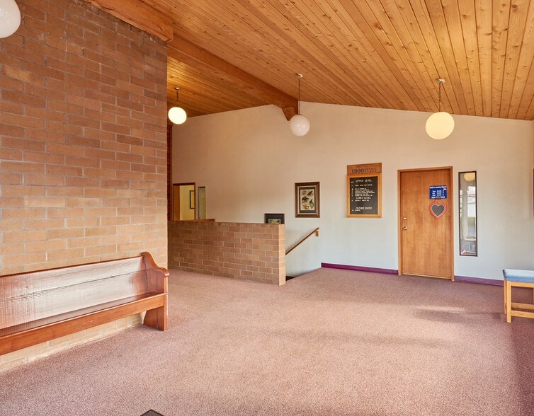 More Photos Of 1900 N 99 Hwy, Mcminnville Loft Creative Space For Lease