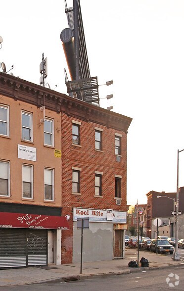 More Photos Of 129 Hamilton Ave, Brooklyn Storefront Retail Residential For Lease